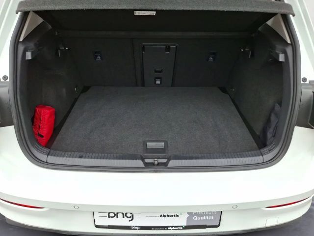 Volkswagen Golf Life Plus