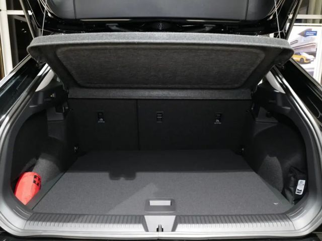 Volkswagen T-Roc 1.5 eTSI DSG Trendline