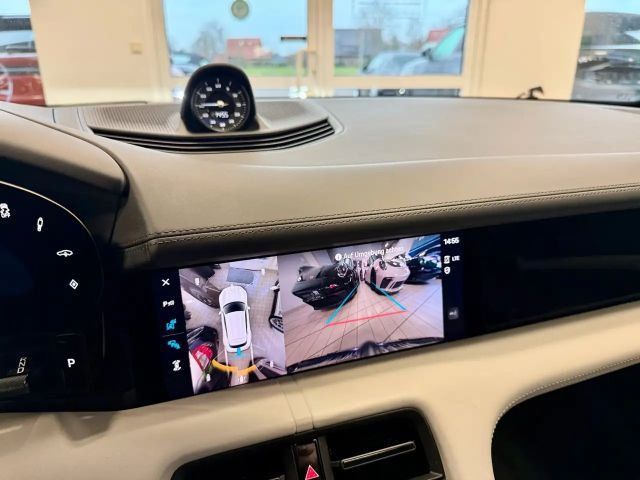 Porsche Taycan GTS Sport Turismo