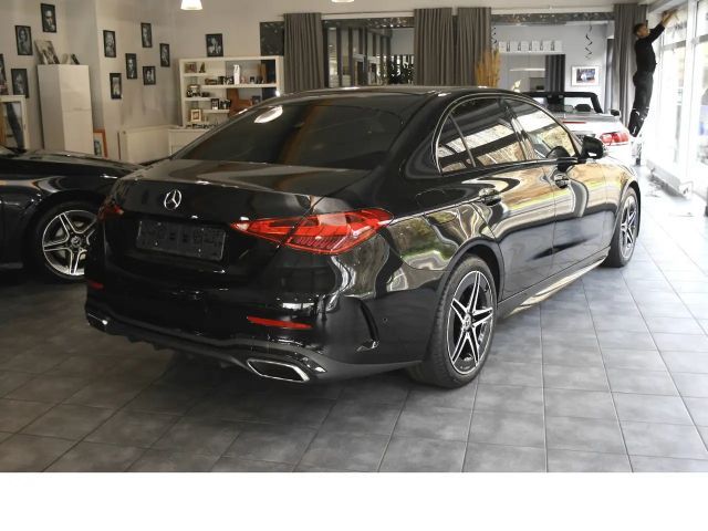 Mercedes-Benz C 180 AMG Line Sedan