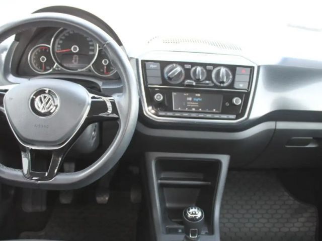 Volkswagen up! Move Move up!