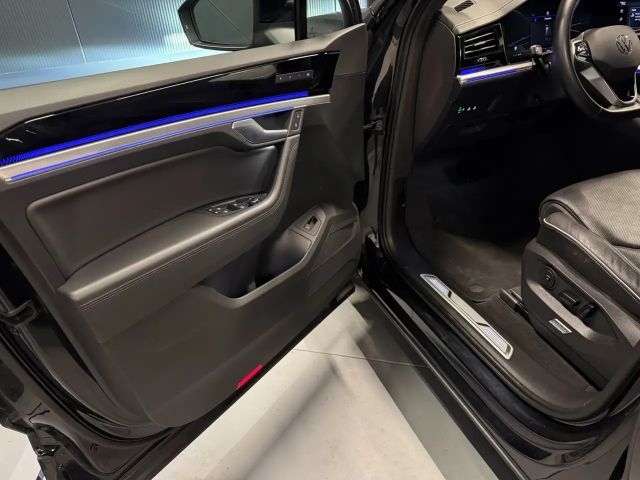 Volkswagen Touareg R-Line Style