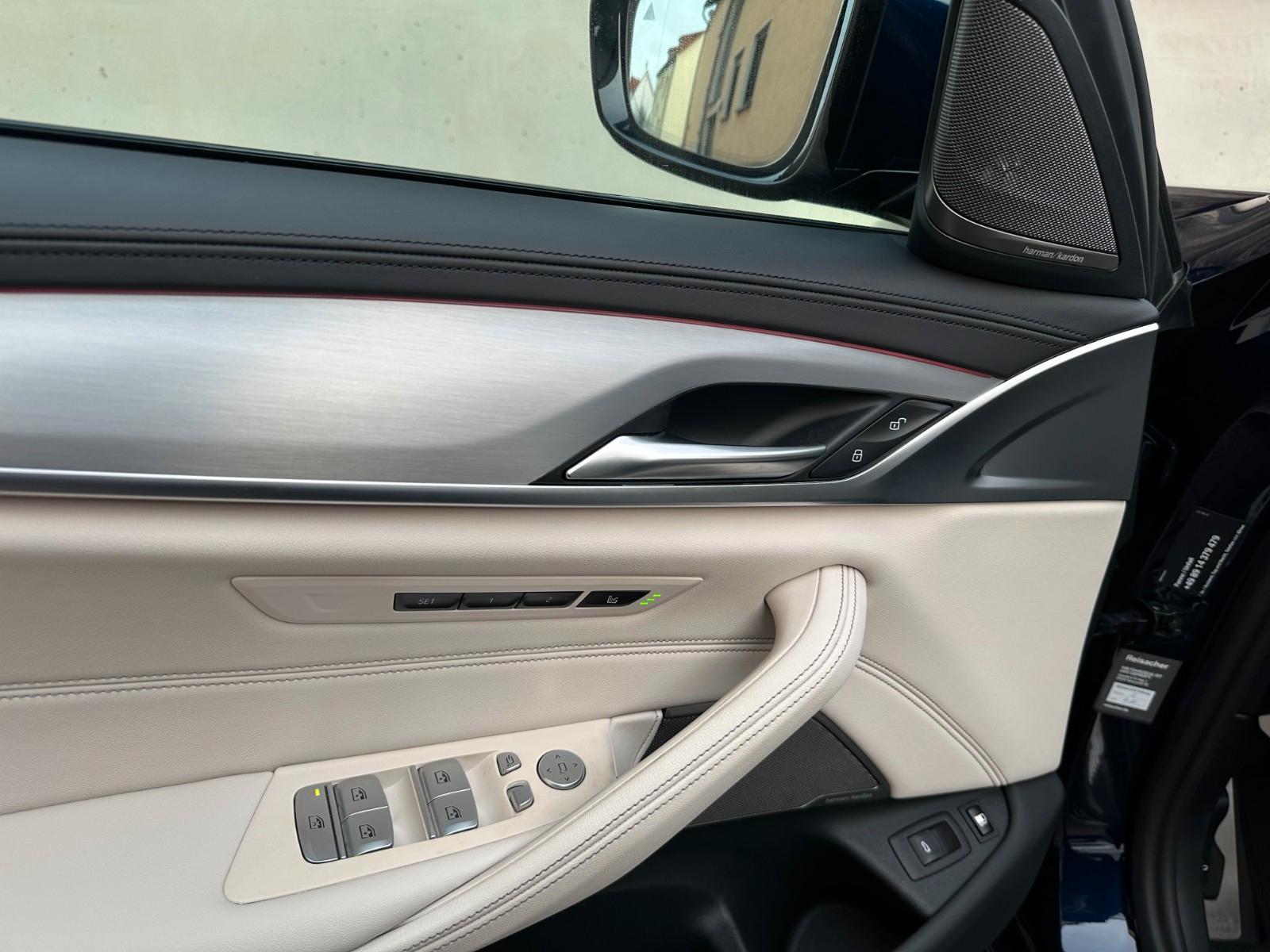 BMW 545 545e M-Sport Sedan xDrive