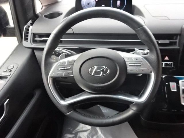 Hyundai Staria Signature Vierwielaandrijving