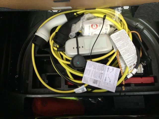 Volkswagen e-up! Plus Style