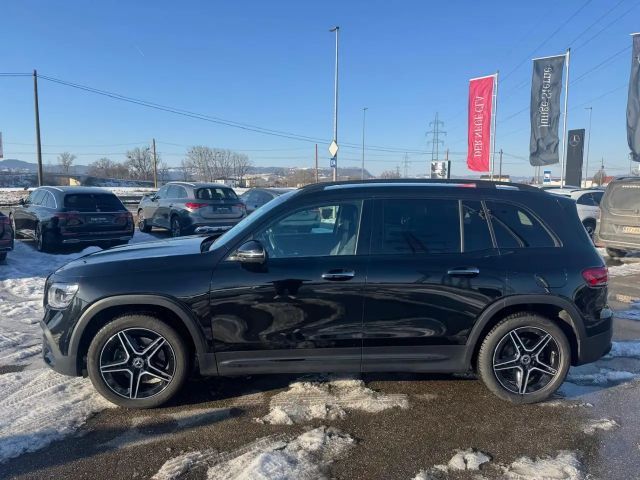 Mercedes-Benz GLB 200 4MATIC AMG Line GLB 200 d