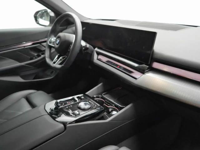 BMW 520 520d M-Sport Touring