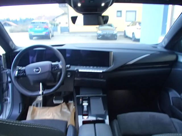 Opel Astra Sports Tourer Ultimate