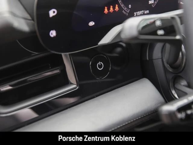 Porsche Taycan Turbo