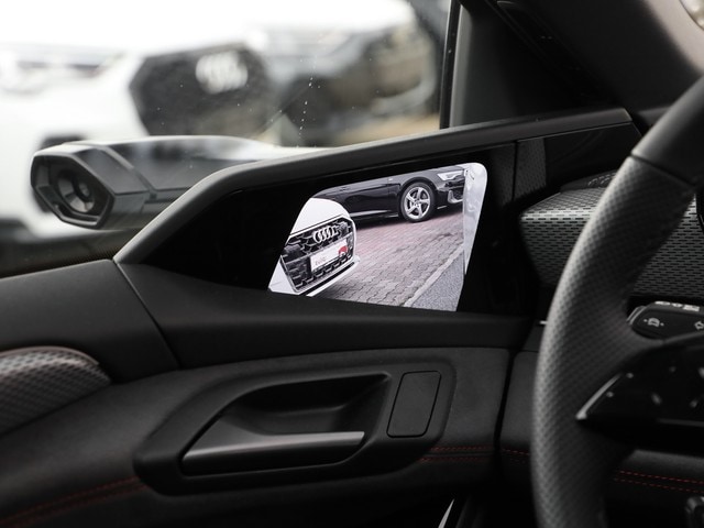 Audi A6 e-tron Avant Quattro