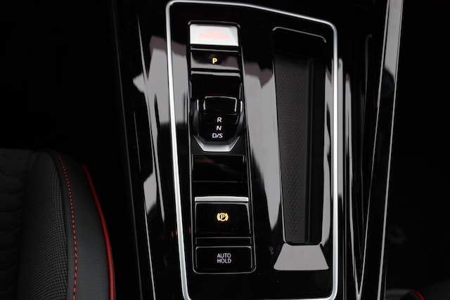 Volkswagen Golf 2.0 TSI DSG Golf VIII