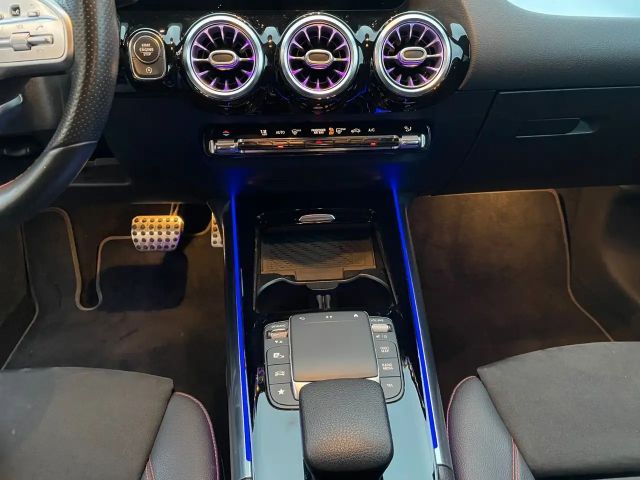 Mercedes-Benz GLA 200 AMG Line