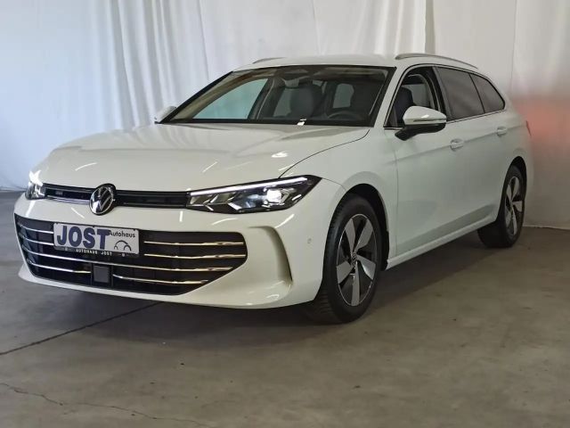 Volkswagen Passat 1.5 eTSI Business DSG