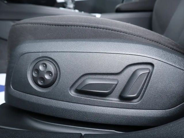 Audi A4 40 TFSI Avant Quattro Sport