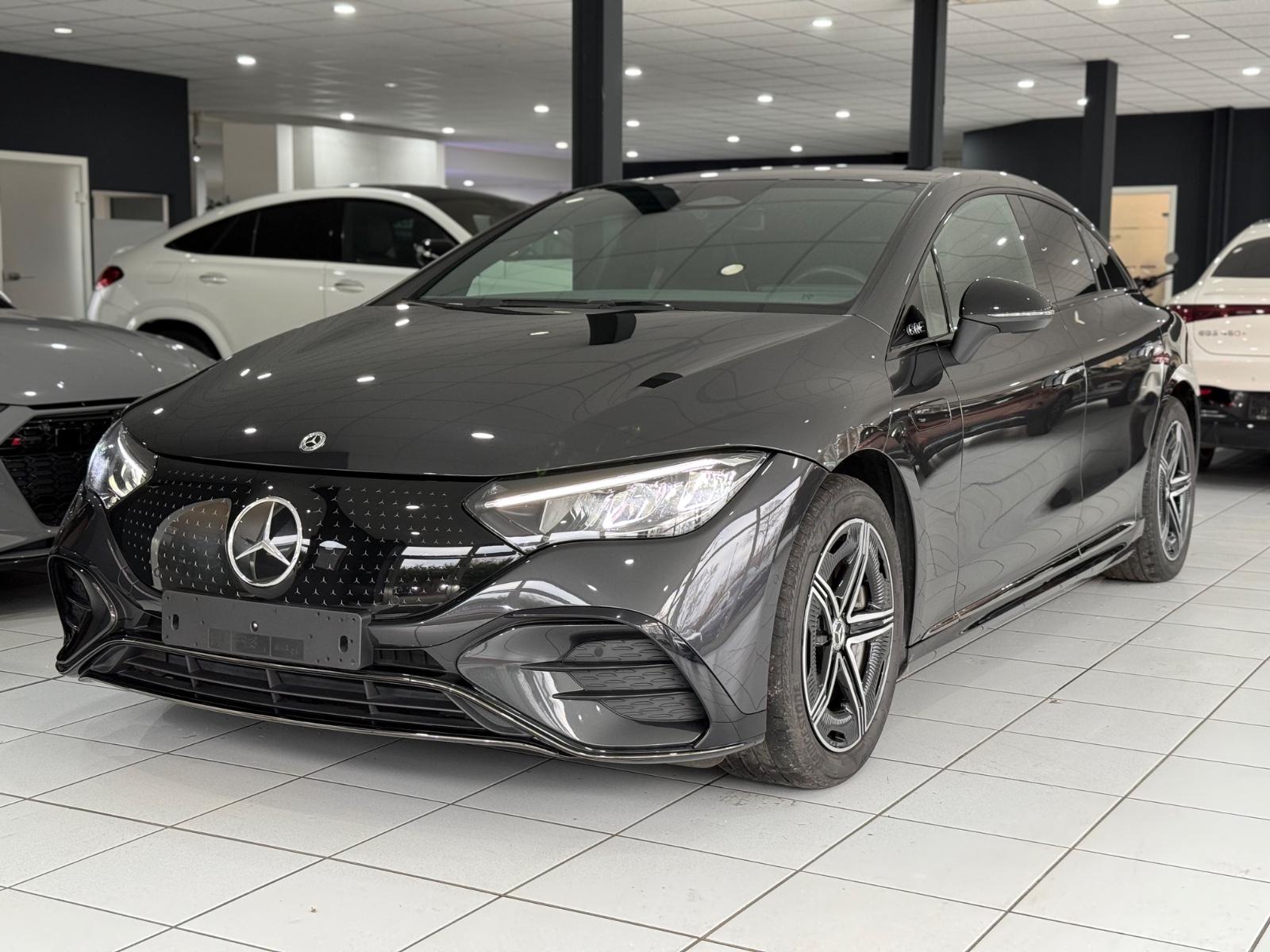 Mercedes-Benz EQE 300 AMG Line Sedan