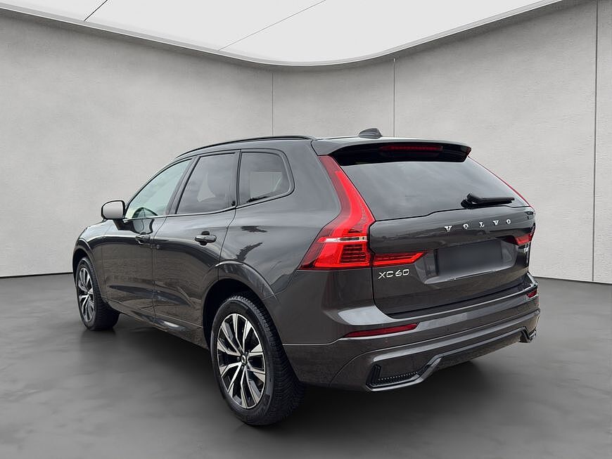 Volvo XC60 Dark Plus