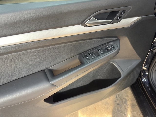 Volkswagen Golf 1.0 TSI Golf VIII Life Variant