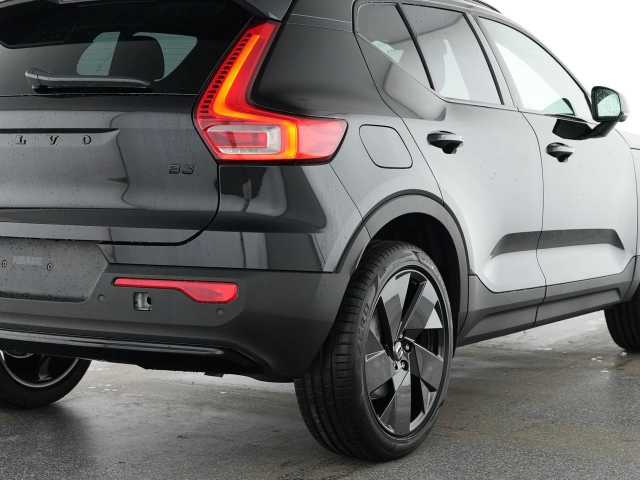 Volvo XC40 Plus