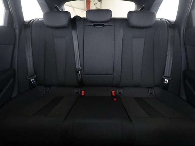 Audi A4 35 TDI Avant S-Line S-Tronic