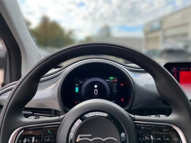 Fiat 500e mit RFK*Navi*PDC