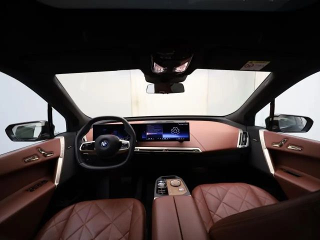 BMW iX LUCHTVERING - LASERS - SKY LOUNGE - SPORT PACK