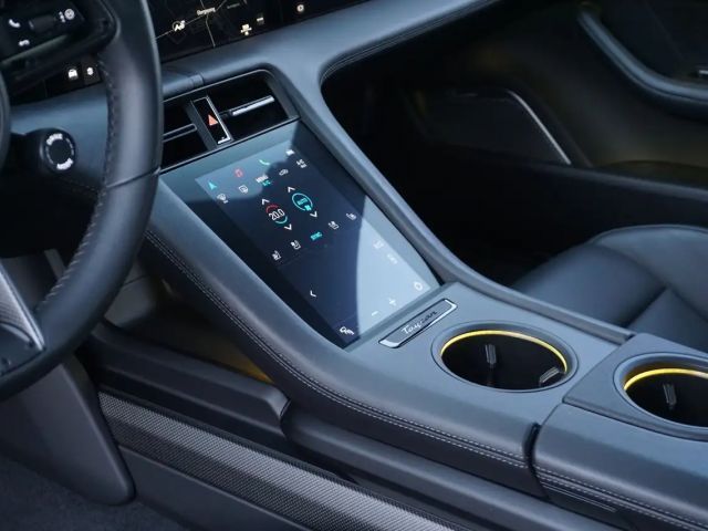 Porsche Taycan Sport Turismo Turbo