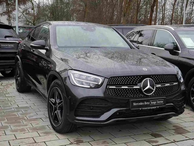 Mercedes-Benz GLC 200 AMG Line Coupé