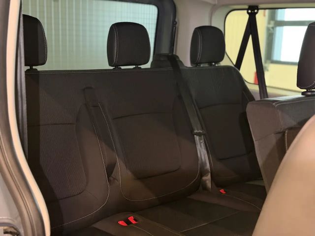 Renault Trafic Blue L1H1 Techno dCi 150