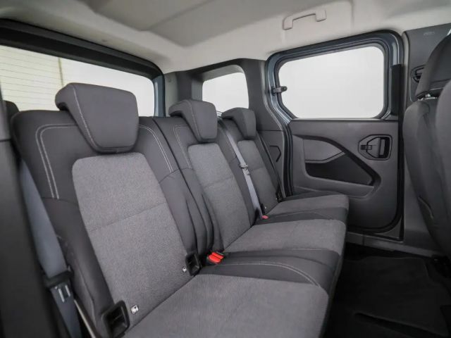 Mercedes-Benz T 180 T 180 Standard Aut. 5 Sitze Navi Cam SHZ LED