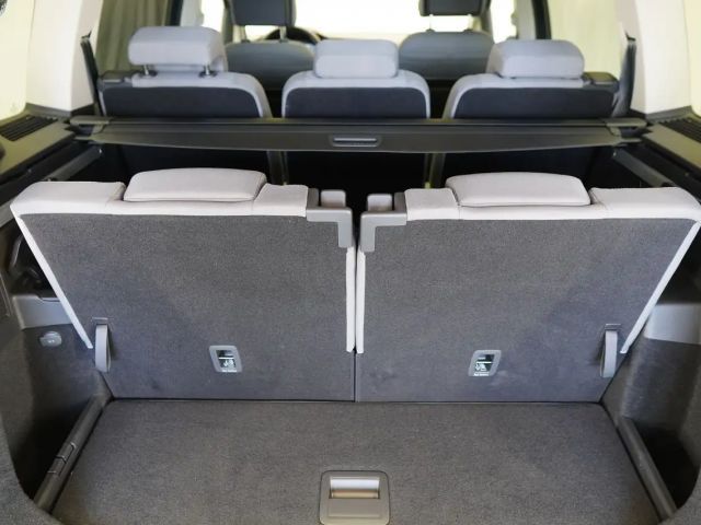 Volkswagen Touran 1.5 TSI DSG