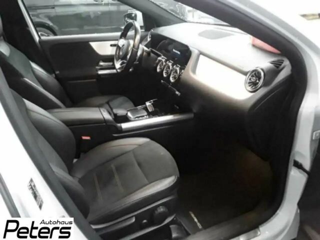 Mercedes-Benz GLA 250 4MATIC AMG Line