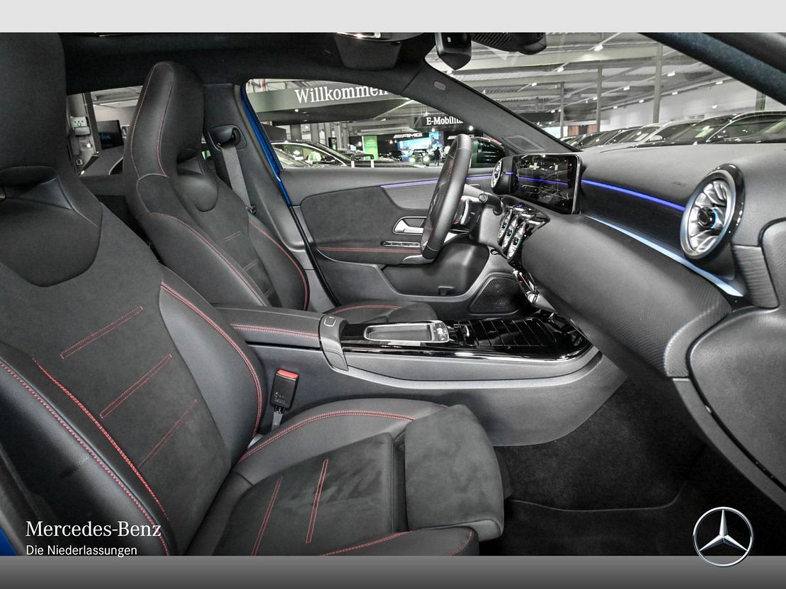 Mercedes-Benz A 200 AMG Line