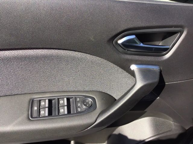 Renault Captur EDC Hybrid Techno