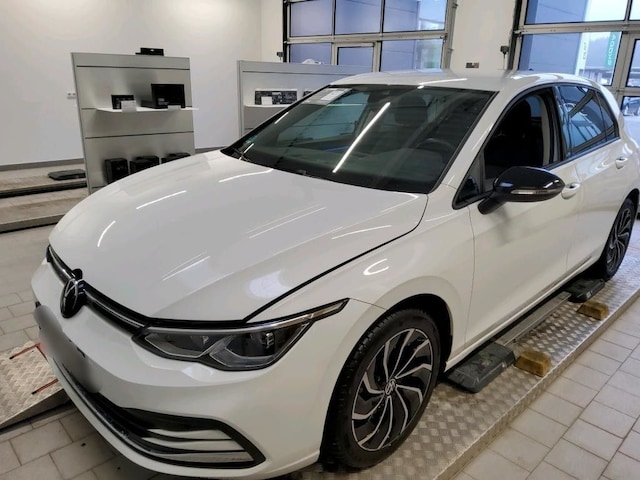 Volkswagen Golf 1.5 TSI Plus