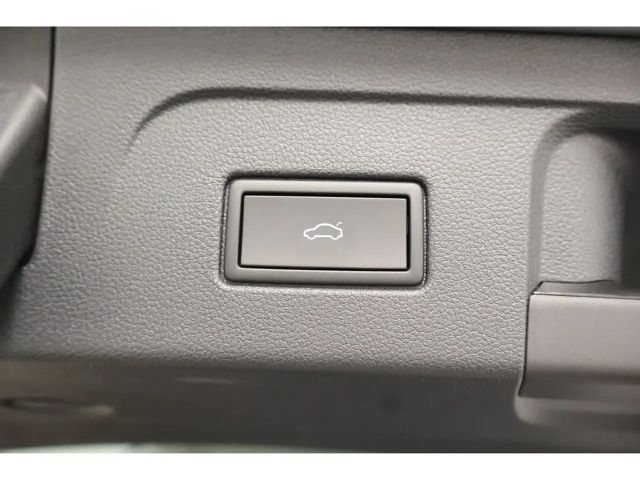 Volkswagen Touran 1.5 TSI DSG R-Line