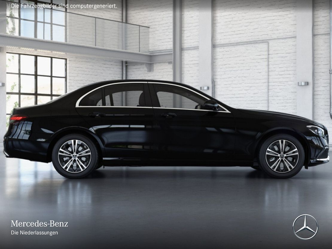 Mercedes-Benz E 200 AVANTGARDE Sedan