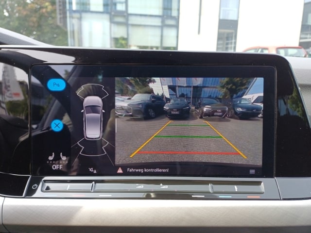 Volkswagen Golf 1.5 eTSI DSG