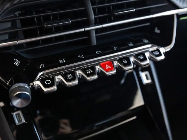 Peugeot E-2008 GT-Line