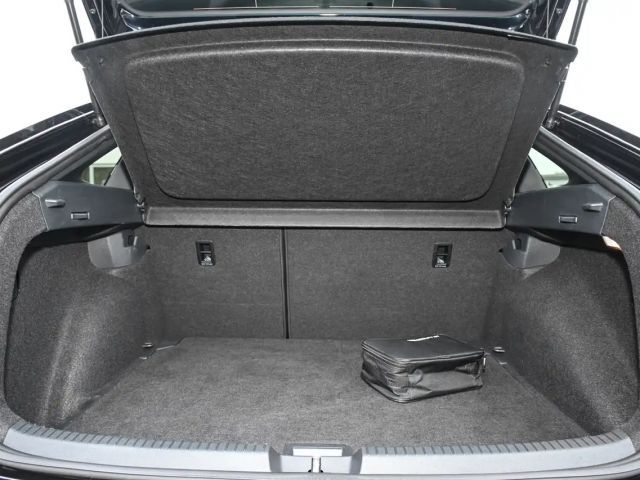 Volkswagen Taigo 1.5 TSI DSG R-Line