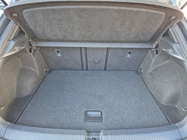 Volkswagen T-Roc 2.0 TDI DSG IQ.Drive R-Line