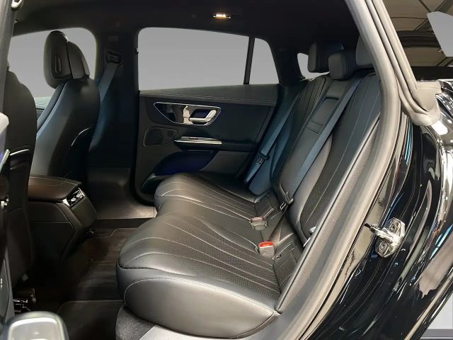 Mercedes-Benz EQE 350 AMG Line Sedan