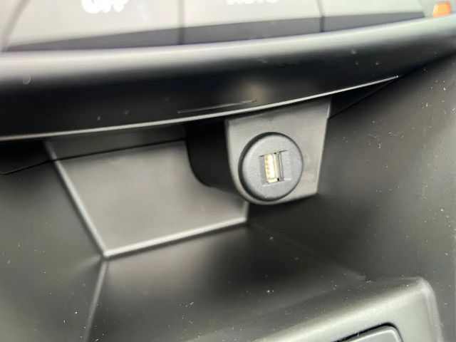 Suzuki S-Cross Flash