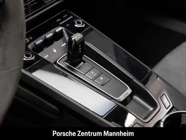 Porsche 992 4 Carrera Coupé GTS