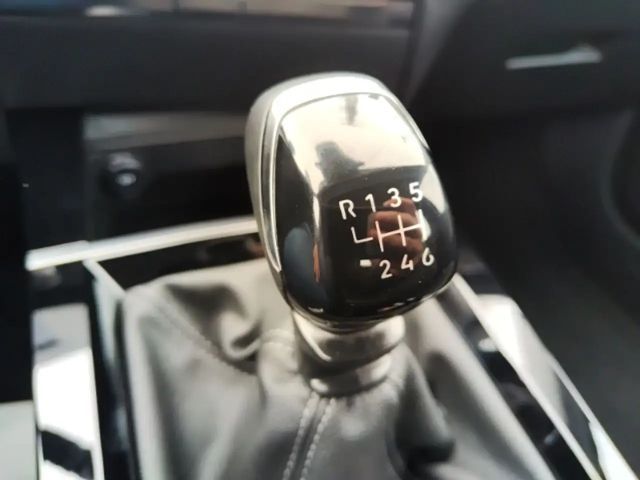 Opel Astra 1.2 Turbo Enjoy Turbo