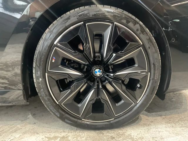 BMW i7 M70 Sedan xDrive