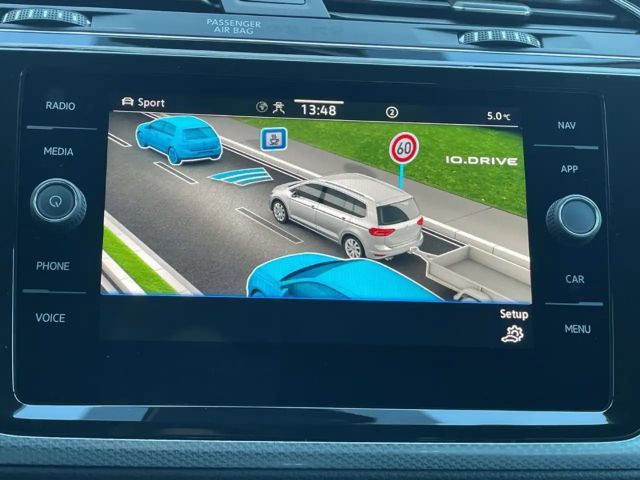 Volkswagen Touran DSG R-Line