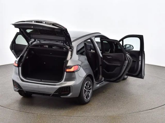 BMW 218 218d Active Tourer Sedan