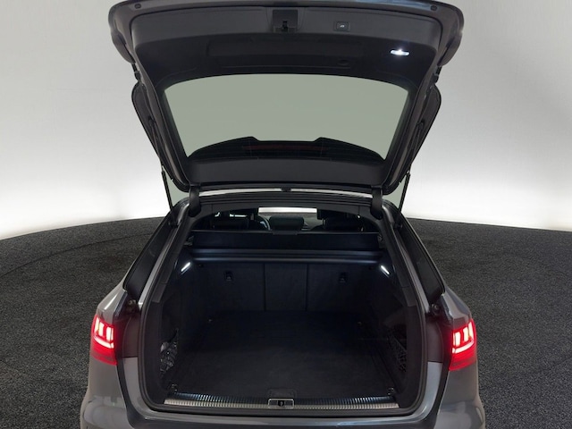 Audi A4 35 TFSI Avant S-Line S-Tronic