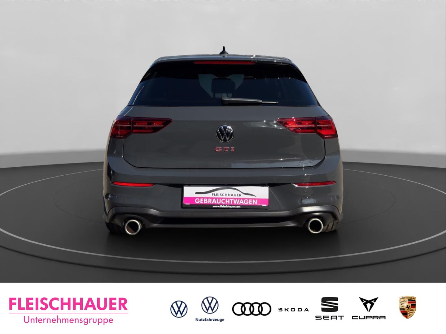 Volkswagen Golf 2.0 TSI Business GTI Golf VIII