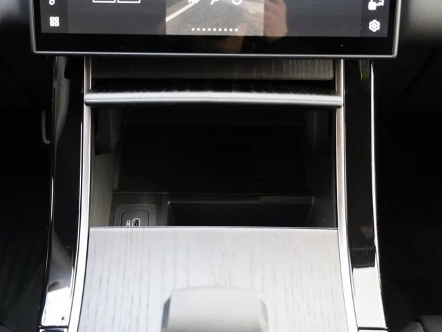 Land Rover Range Rover Velar P400e SE